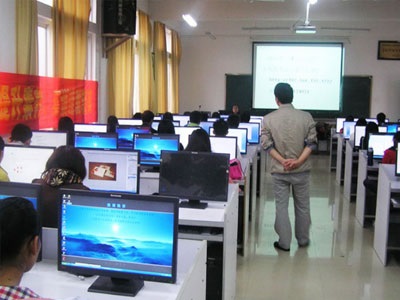 練車(chē)時(shí)什么態(tài)度，考試時(shí)什么運(yùn)氣！